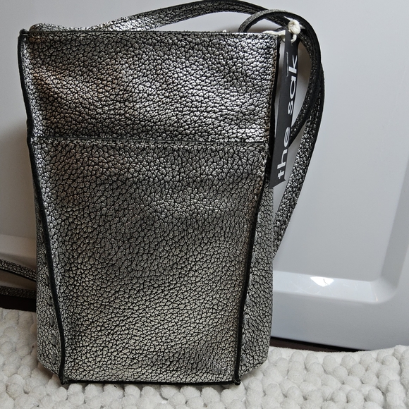 Customer Return The Sak Black and Silver Metallic Los Feliz Crossbody Bag - Picture 11 of 14
